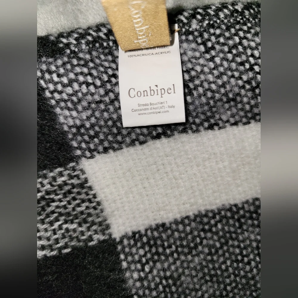 Conbipel Italy Black & White Plaid Acrylic Wrap/Scarf  22
